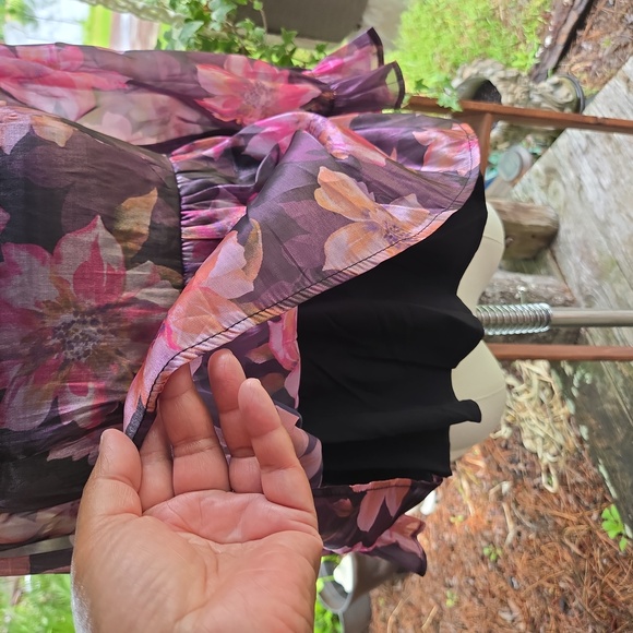 Thirty Thirty Black With Pink Floral Peplum Baby Doll Poof Sleeve Top - Picture 5 of 13